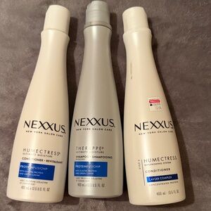 Nexxus Humectress & Therappe Hair Shampoo and Conditioner Set - White